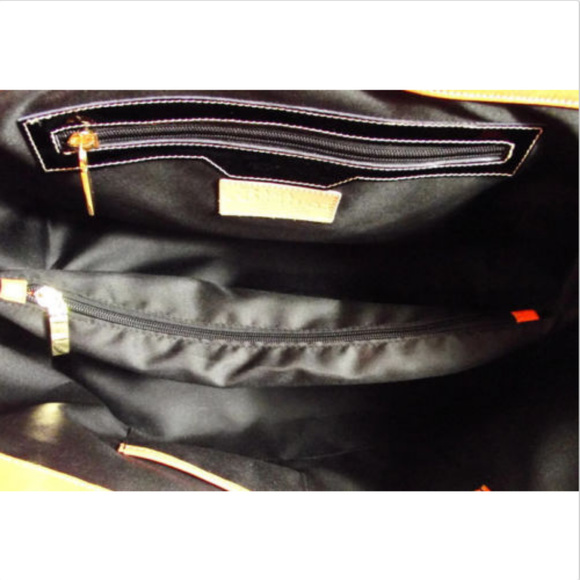 🚫SOLD🚫 Asia Bellucci Patent Leather Bag - Picture 6 of 7